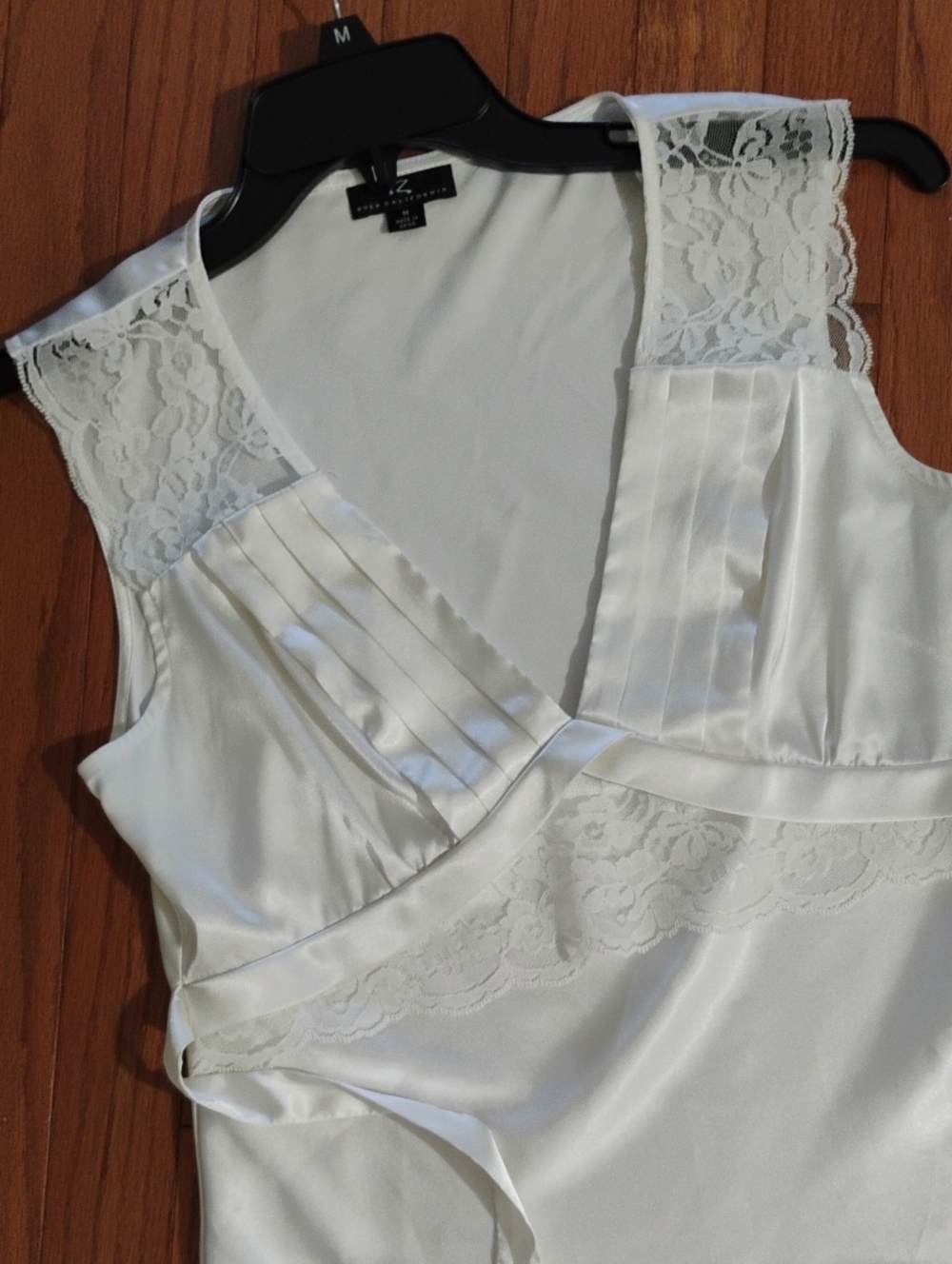 Byer California White Satin Lace-Trim Sleeveless Blouse